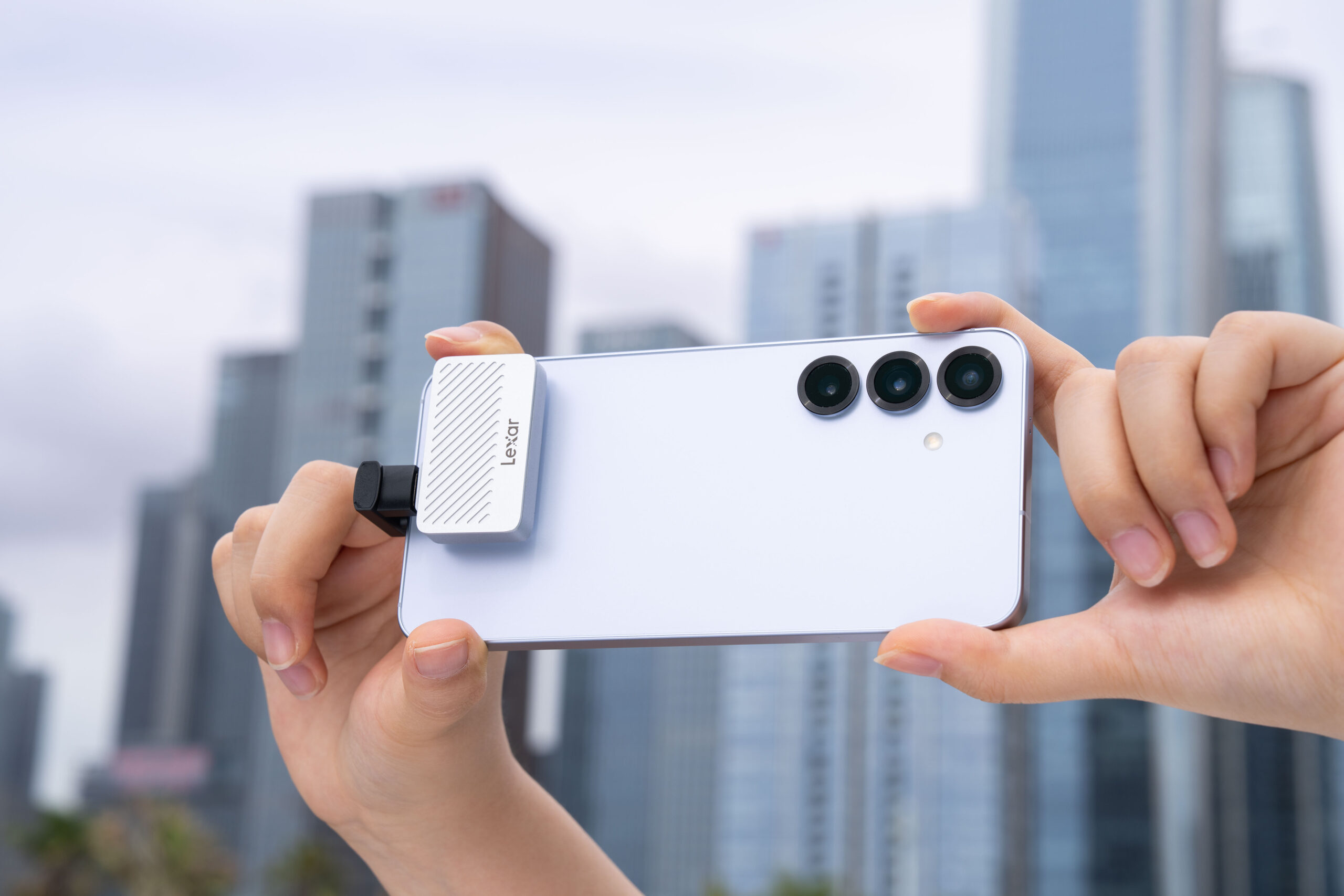 Lexar Professional Go Portable SSD with Hub