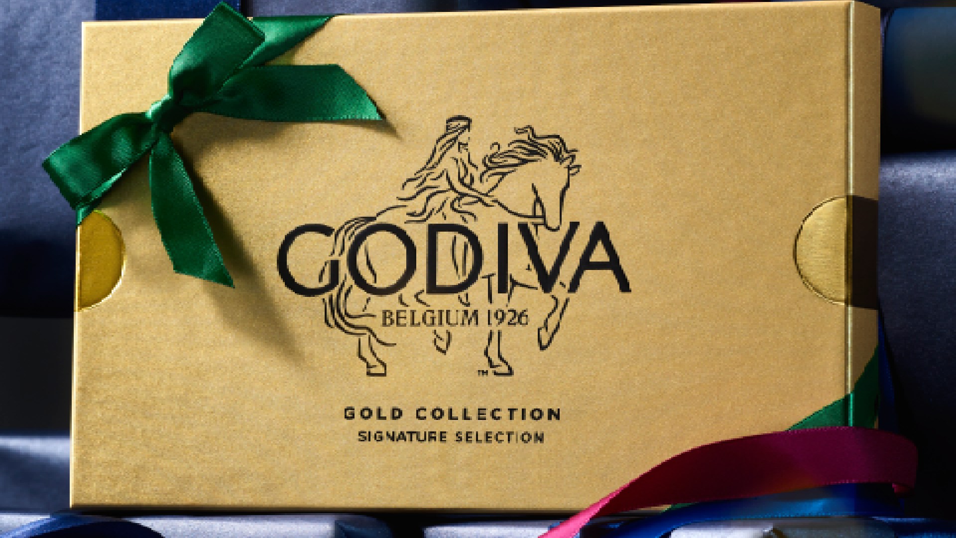 GODIVA Gold Collection Signature Selection gift box with green ribbon bow